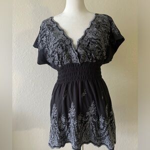 BCBGMAXAZRIA Charcoal Gray Embroydered 100% Cotton Top size L